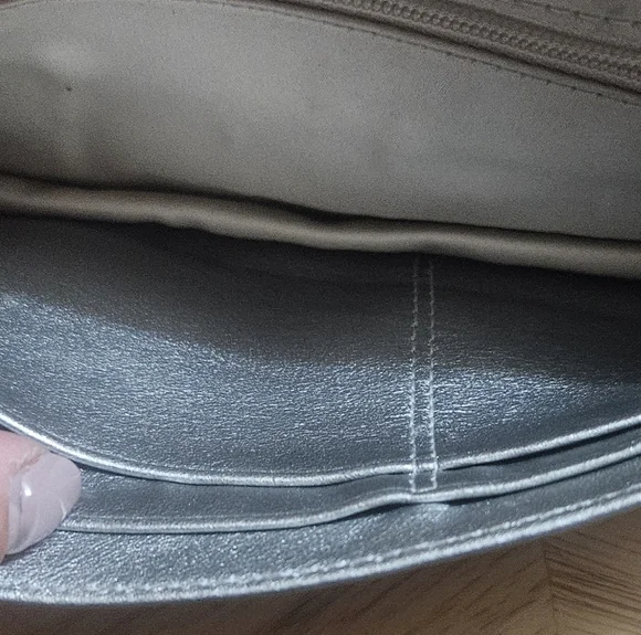 Coach Crossbody Clutch Chain Bag Wallet Gold Optic Signature Lurex 44144 - Picture 8 of 9